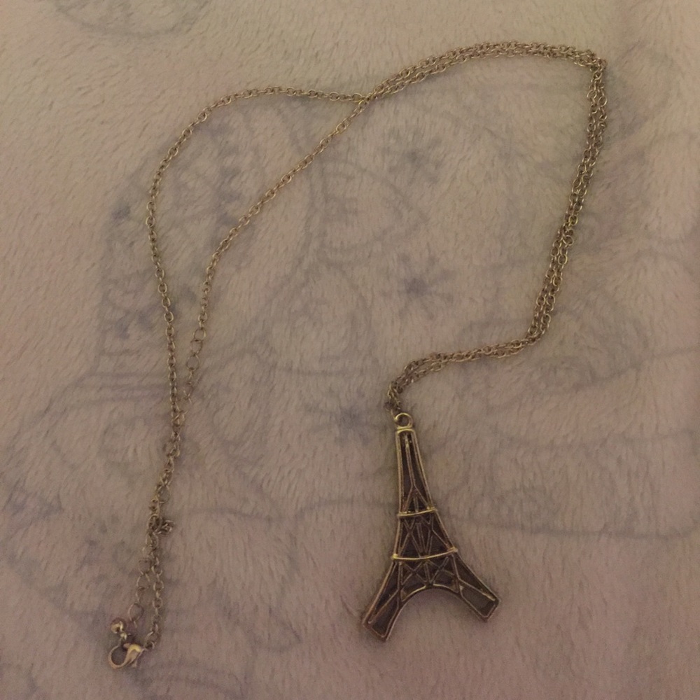 eiffel tower necklace